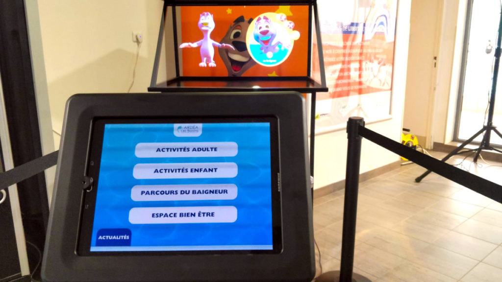 hologramme interactif les bassins adrea piscine gustav by cocktail tablette 1